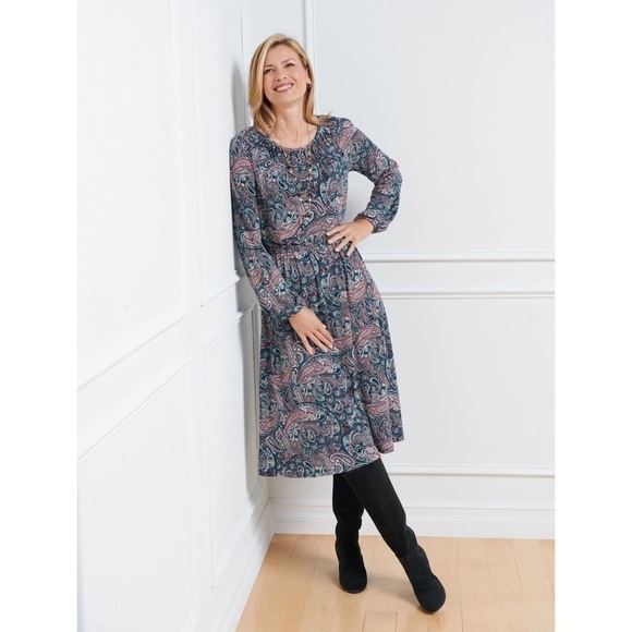 Talbots Jersey Smocked Fit & Flare Dress in Bright Paisley Size L - Picture 1 of 9